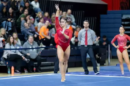 CHAMPAIGN, IL - February 01, 2026 - Emily DeFrees during the meet between the Maryland Terrapins and the Illinois Fighting Illini at Huff Hall in Champaign, IL. Photo By Ashley Ray/Fighting Illini