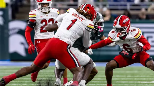 Daniel Wingate making a tackle