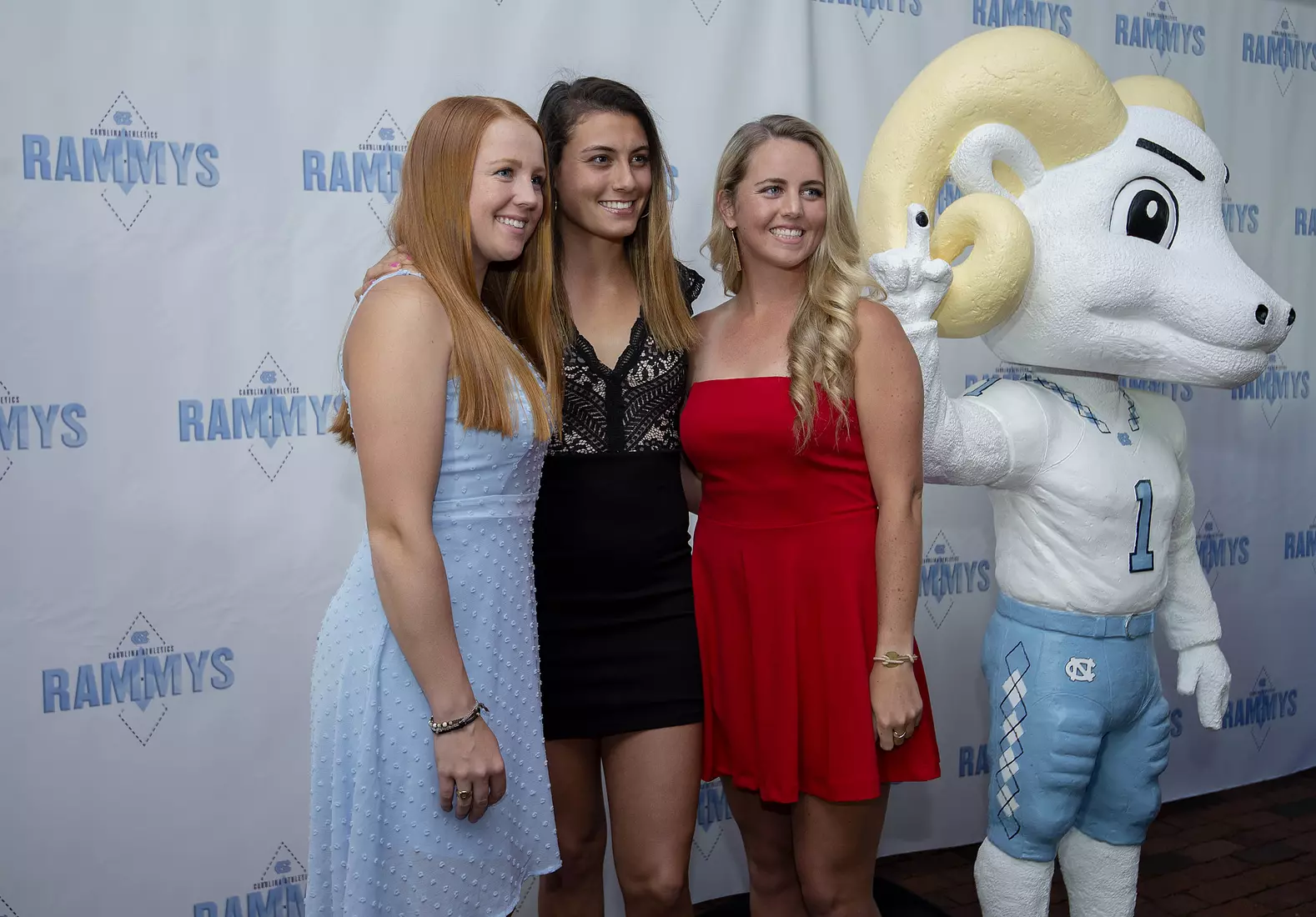 Sara Daavettila, Alexa Graham, Makenna Jones