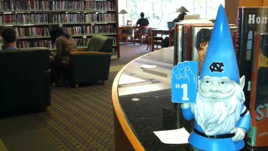 Roamin' Gnomin': Undergrad Library