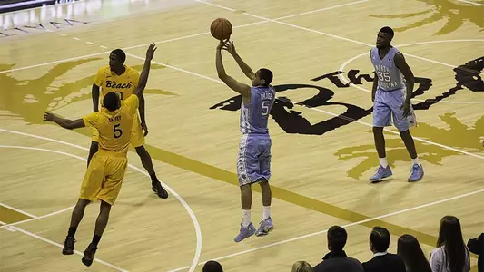Tar Heels Pull Away From LBSU