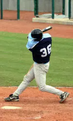 Thomas Lifts Blue To 4-3 Victory