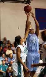 No. 3 North Carolina Tops Coastal Carolina