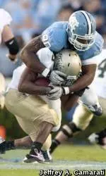 North Carolina Holds Off William & Mary, 21-17