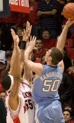 No. 4 North Carolina Dominant In 92-64 Win At No. 17 Arizona