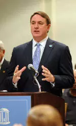 Thorp, Baddour, Davis Address UNC Board Of Trustees