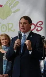 Tar Heels Unveil Holiday Kids Cards At UNC Children's Hospital