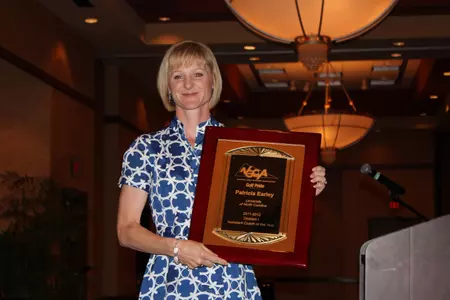 Earley Named Assistant Golf Coach Of The Year
