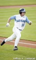 Eleven-Run Eighth Lifts Tar Heels Past Florida State