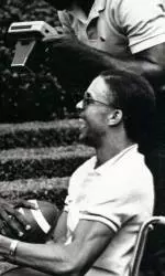 Extra Points Archive: Gesture For A Friend