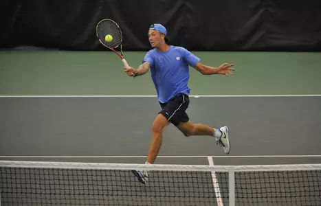 Tennessee Edges UNC In Kick-Off Final