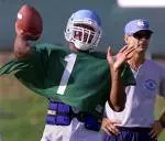 Curry Returns to Practice