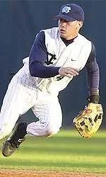 Baseball Splits Doubleheader With Cal