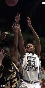 No. 9 North Carolina Holds Off California, 70-65