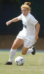 No. 1 Carolina Scores Late To Overcome Spiders