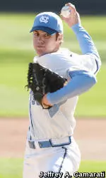 No. 17 Carolina Takes Down Davidson, 14-6