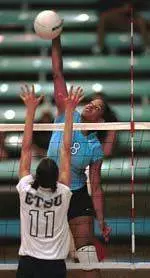 Carolina Volleyball Falls To Wake Forest 3-1