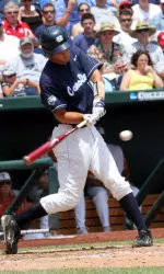 Emanuel's Gem Leads Carolina Past Texas, 3-0