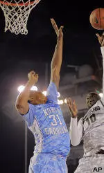 No. 1 UNC Defeats MSU In Carrier Classic, 67-55