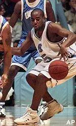 Men's Hoops Edged By UCLA, 71-68