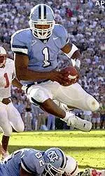 Curry Signs With Raiders