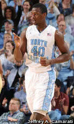 No. 7 North Carolina Tops Georgia Tech, 93-81