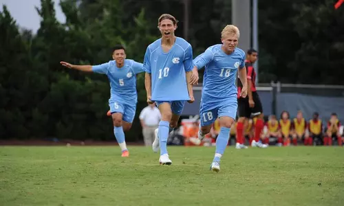 No. 1 Tar Heels Roll To 4-0 Win