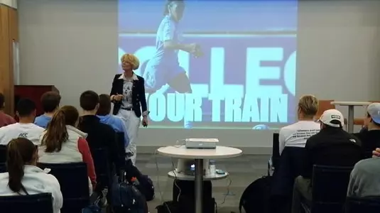 CLA Veteran Leaders hear from Sue Enquist