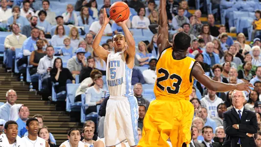 Tar Heels Welcome UNCW, Peterson