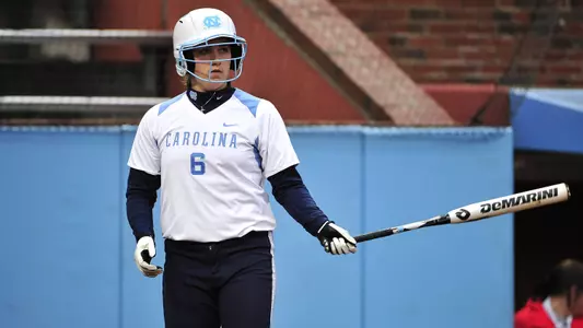 Tar Heels Split Doubleheader With South Carolina