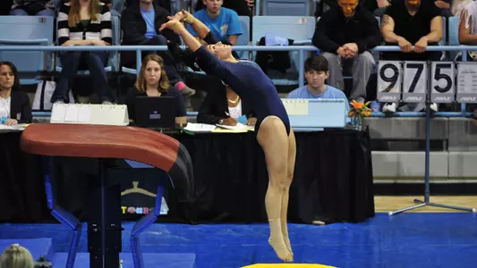 Tar Heels Face Pittsburgh Friday, Looking to Remain Undefeated at Home