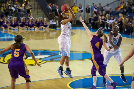 Ruffin-Pratt Earns AP Honorable Mention