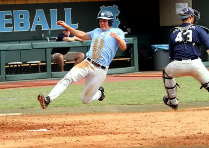 Tar Heels Hold Thursday Scrimmage