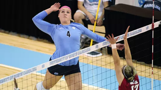 Tar Heels Sweep Notre Dame, Improve To 13-0