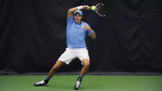 Schnur Moves On to Semifinals at USTA/ITA National Indoors