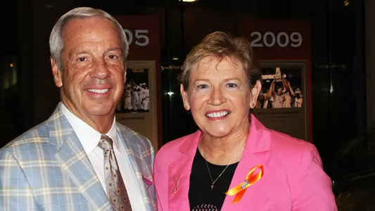 Hatchell Speaks At Roy Williams' Fundraiser