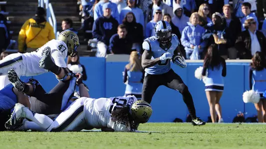 Tar Heels Rally Past Pitt, 40-35