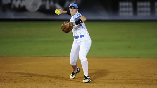 Softball Announces 2015 Team Award Winners