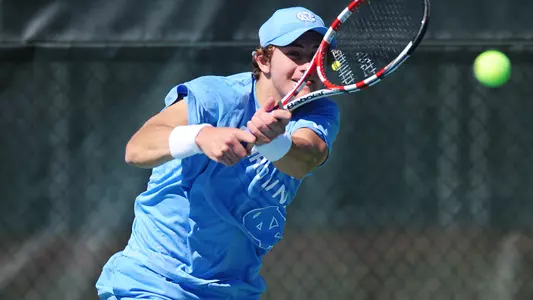 Schnur, Schneider Beat Top-20 Foes at USTA/ITA Indoors