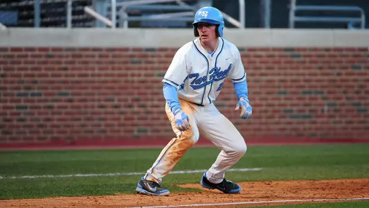 No. 15 Tar Heels Top Davidson, 10-3