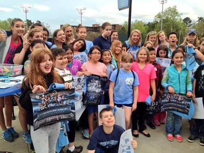 Pen Pal Project Brings Tar Heels And Kids Together