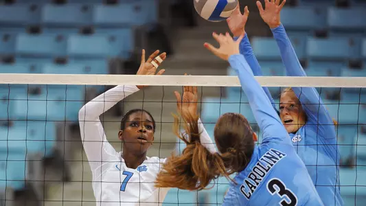 No. 11 Illinois Tops Volleyball in Three