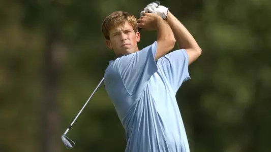 Former Golfer Dustin Bray Wins eGolf Tour Event