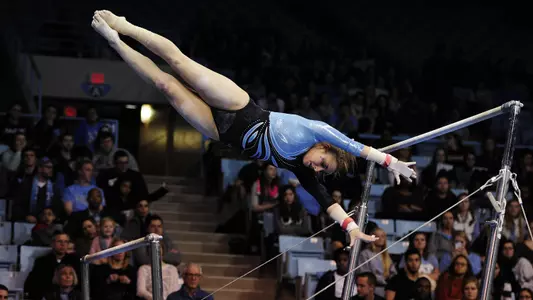 Lane and Peterson Earn EAGL Weekly Honors