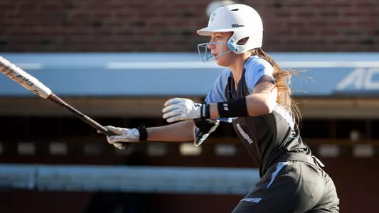 Texas Battles Back To Top Tar Heels, 7-6