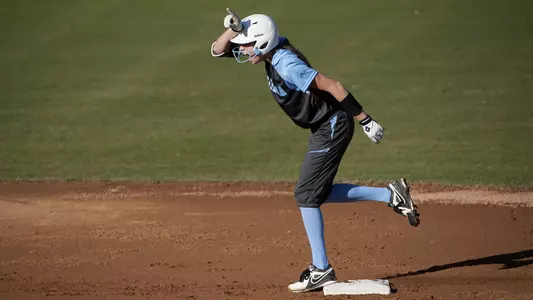 Unicorns Win Tar Heel Blue and White Fall Series