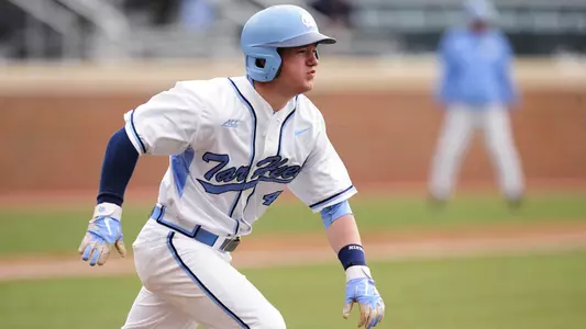 Tar Heels Top UCLA, 9-6