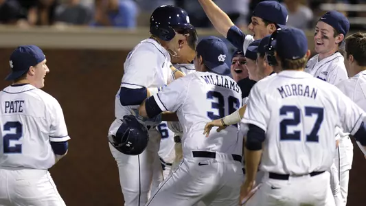 Tar Heels, Gamecocks To Meet In Charlotte