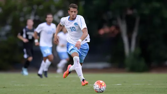 Men's Soccer Outlasts Davidson For 5-4 Win