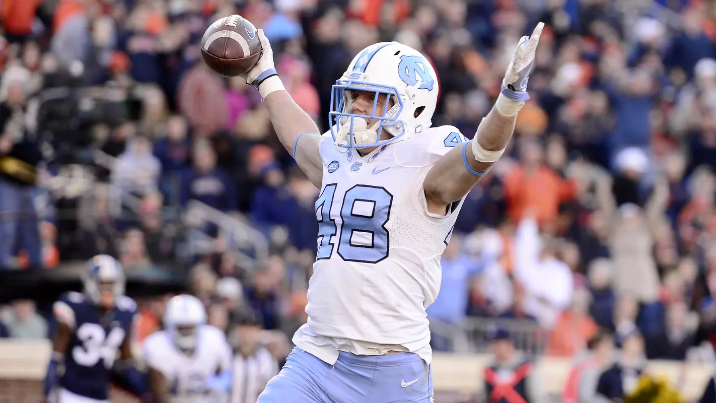 No. 22 Tar Heels Roll Past Virginia, 35-14